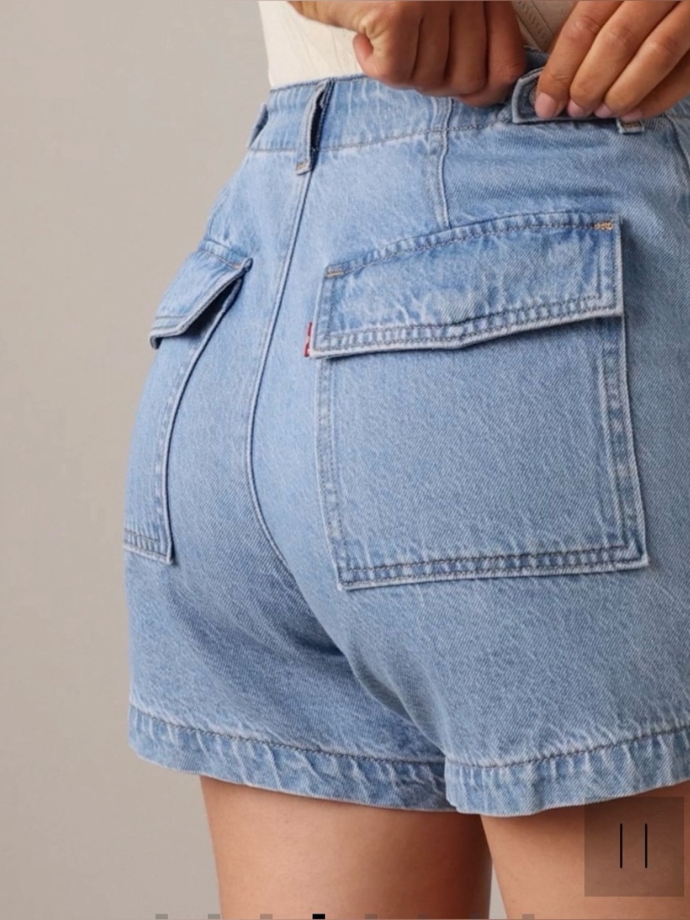 Levi's Medium Blue High-Rise Cinch Denim Shorts with Front Patch Pockets - Picture 12 of 12